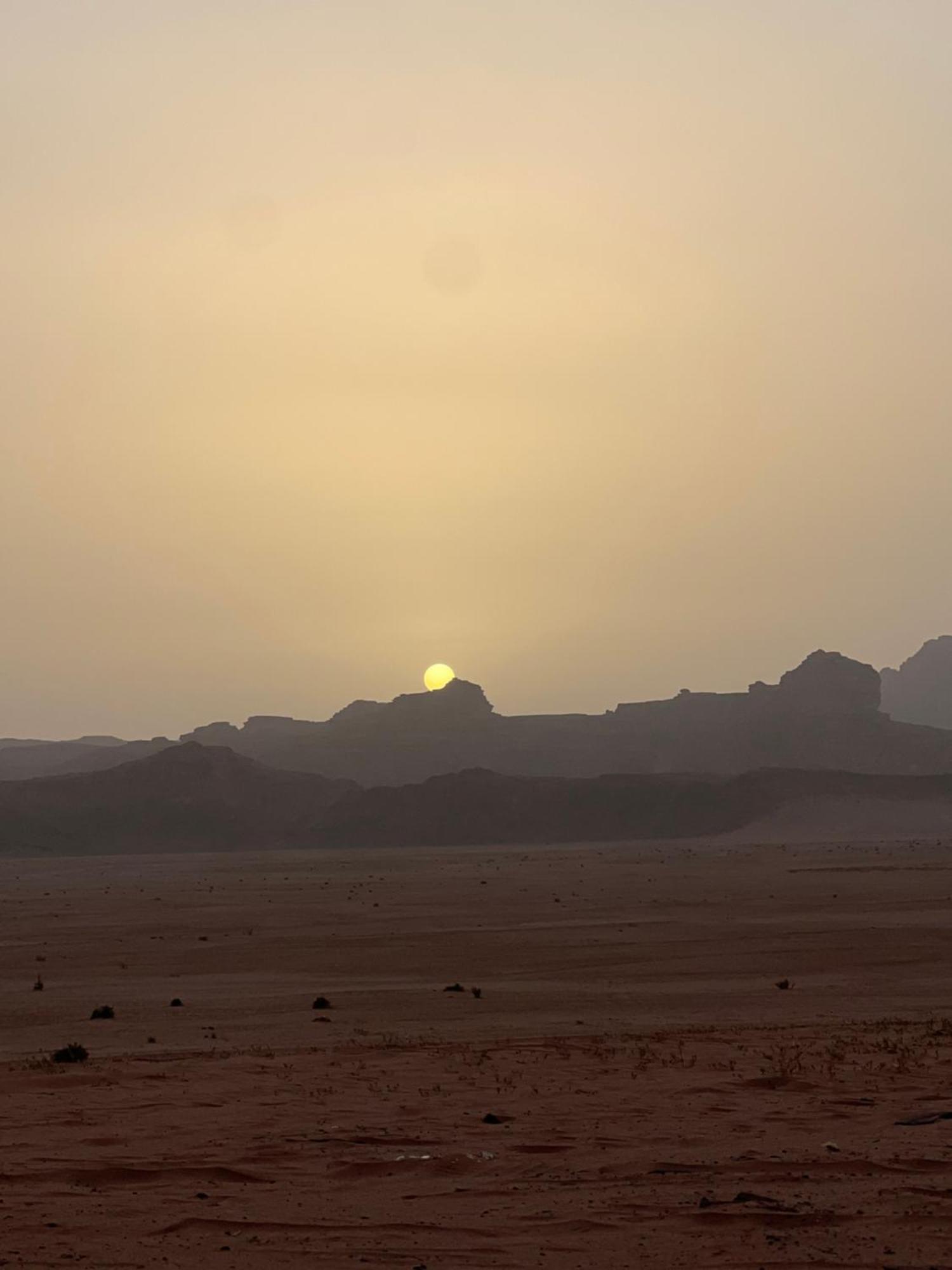 Angelina Wadi Rum Camp Bagian luar foto